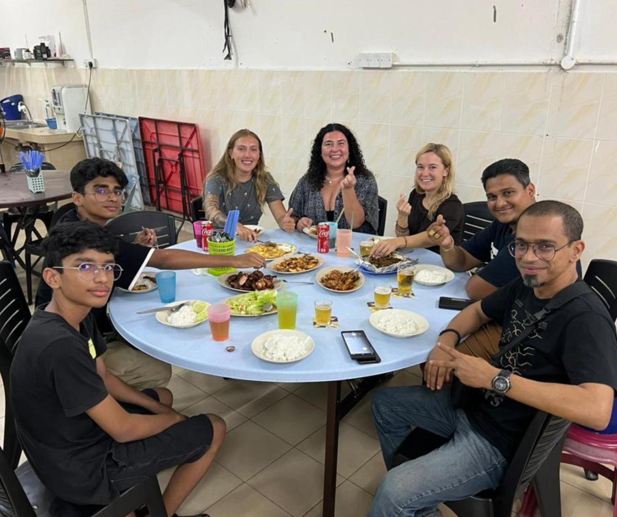 Shoplot Hostel Pangkor カンポン・パシール・ボガ エクステリア 写真