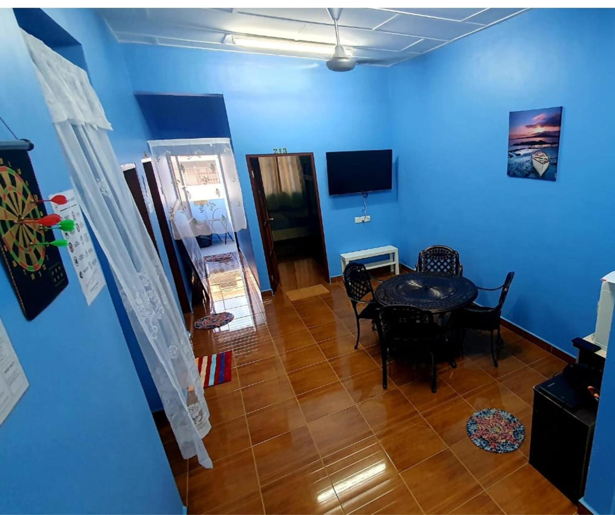 Shoplot Hostel Pangkor カンポン・パシール・ボガ エクステリア 写真