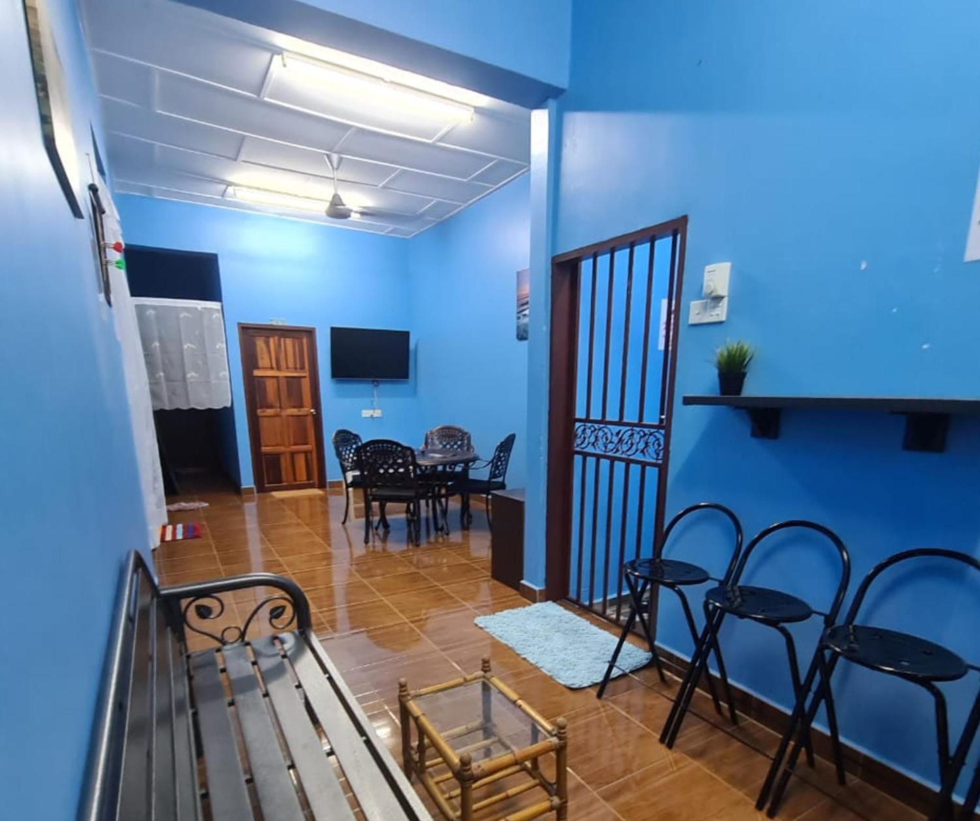 Shoplot Hostel Pangkor カンポン・パシール・ボガ エクステリア 写真